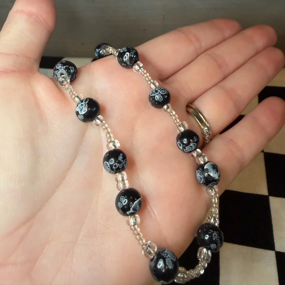 Marbled Bead Choker Necklace - Picture 2 of 5